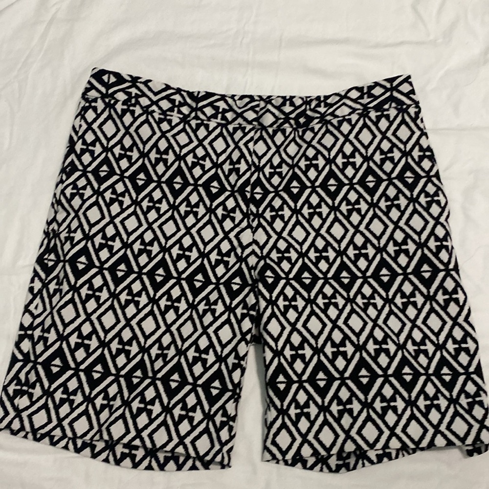 Mario Serrani Tribal prints shorts size 4
